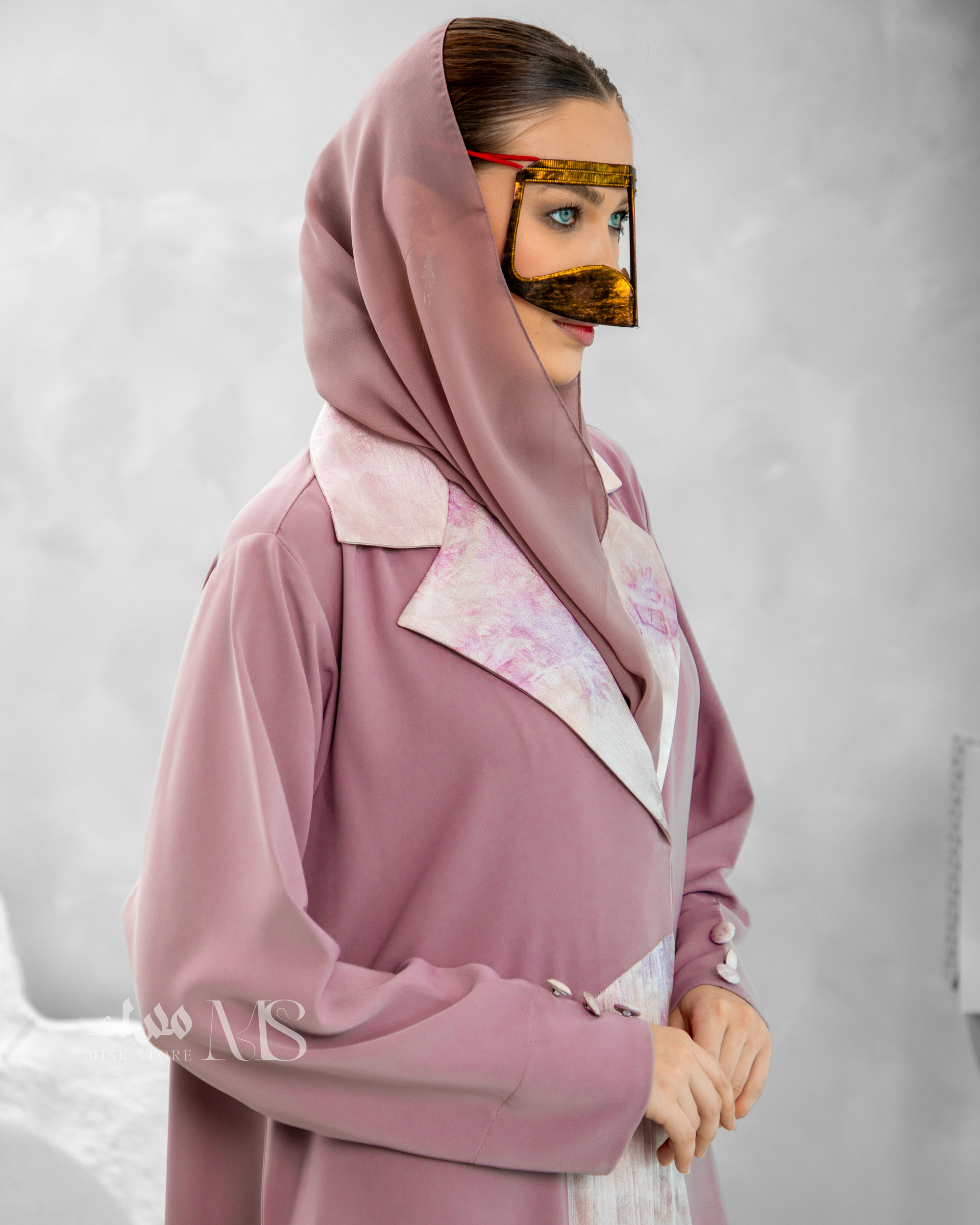 Warad Abaya