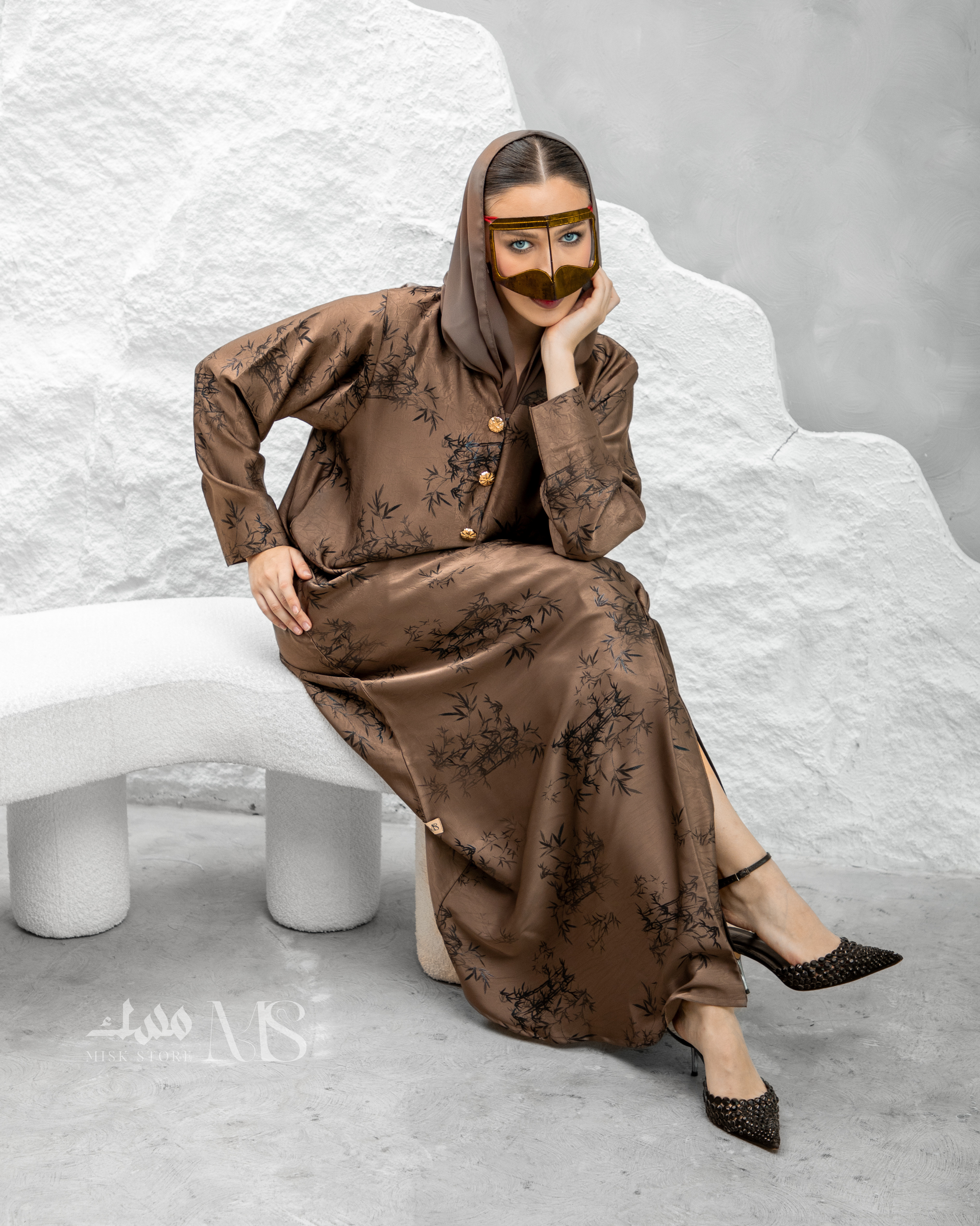 Muhra Abaya