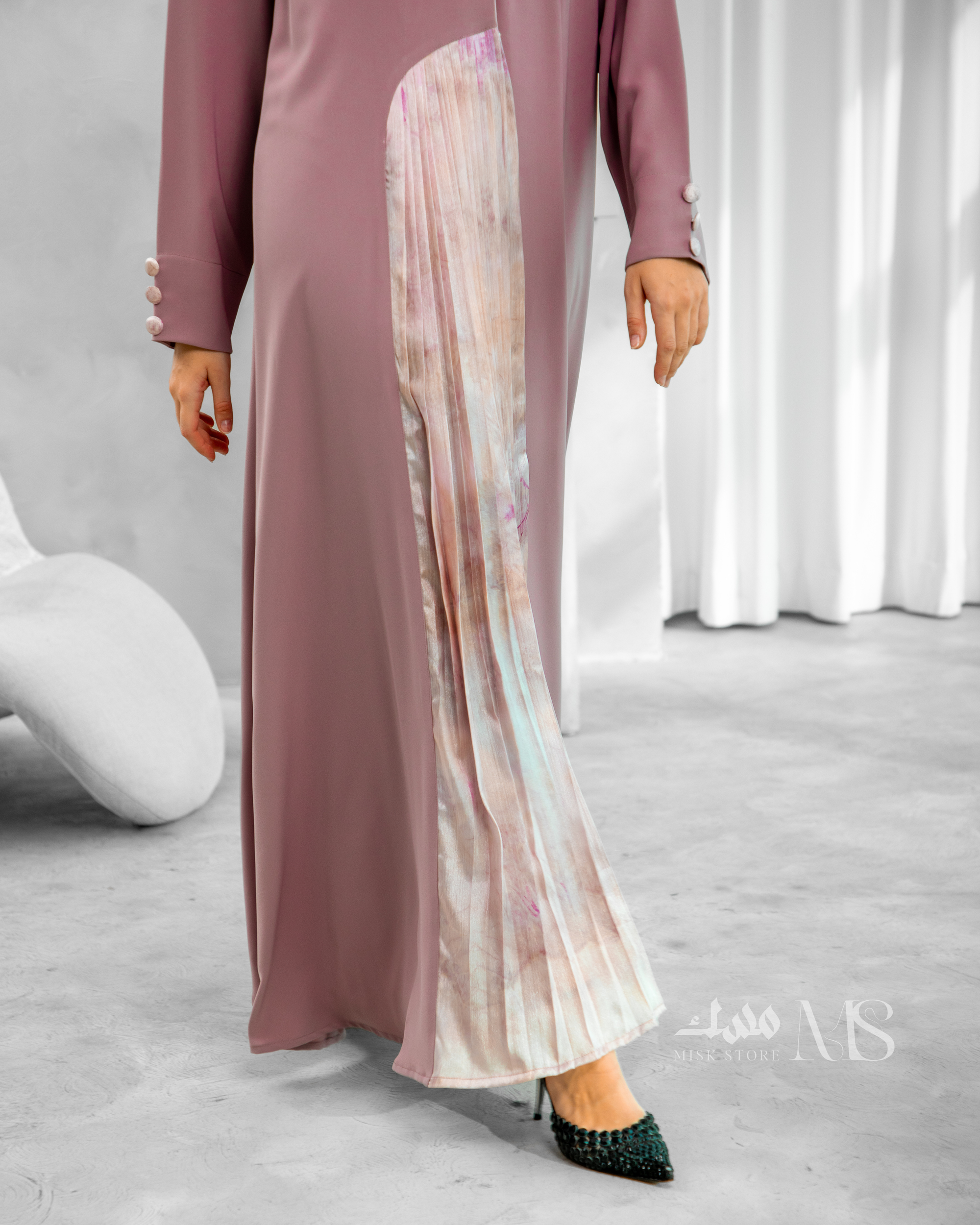 Warad Abaya