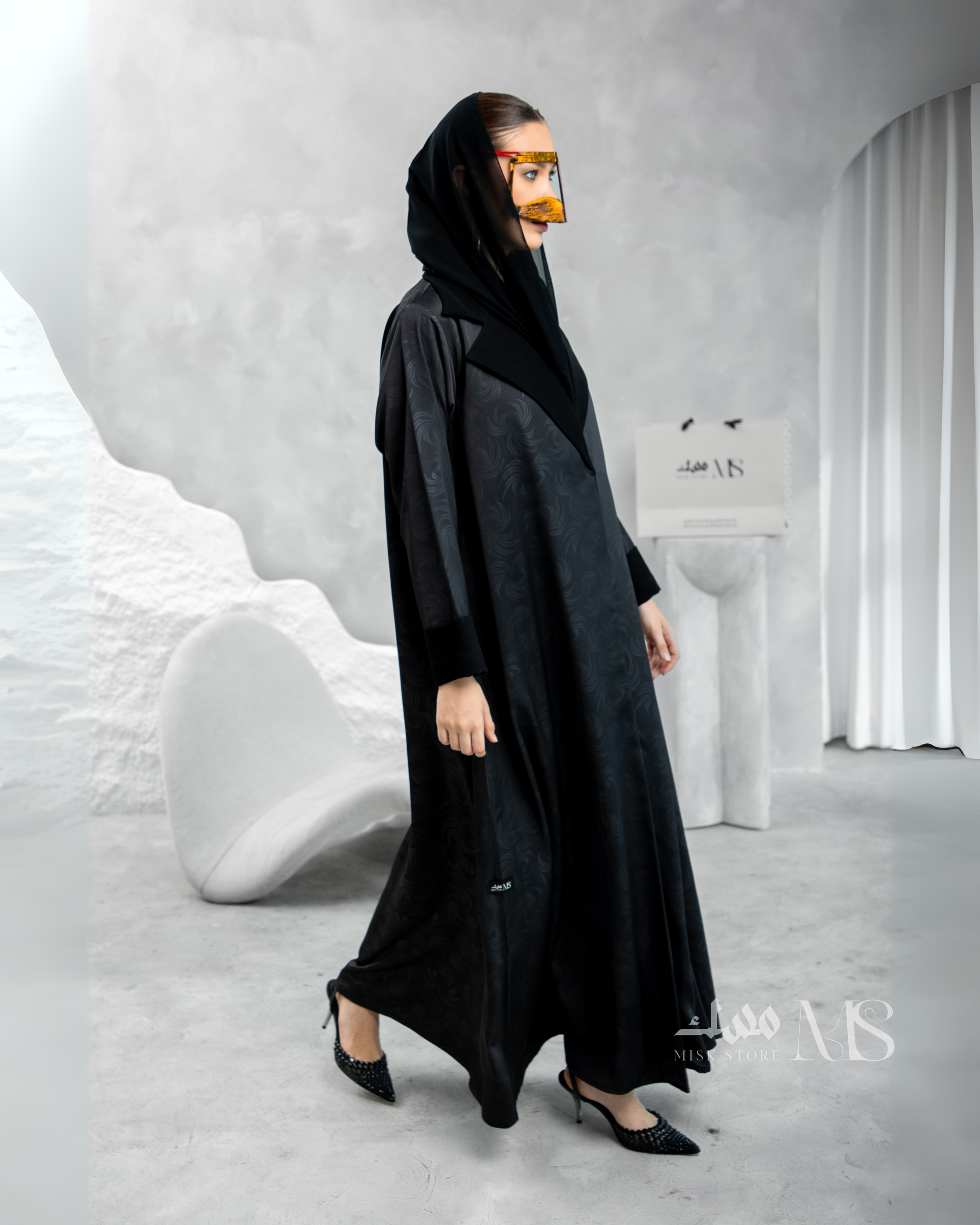 Layl Abaya