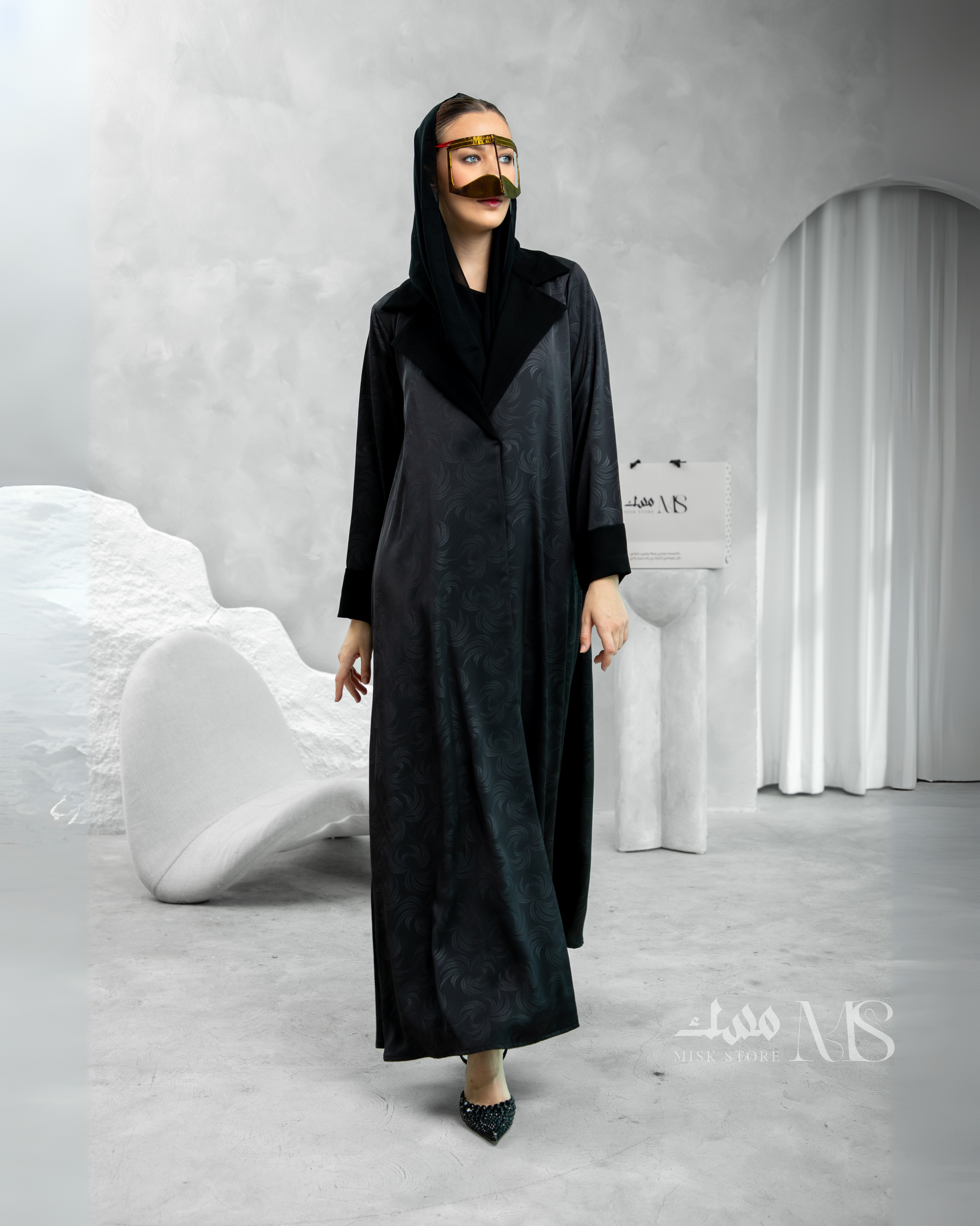 Layl Abaya