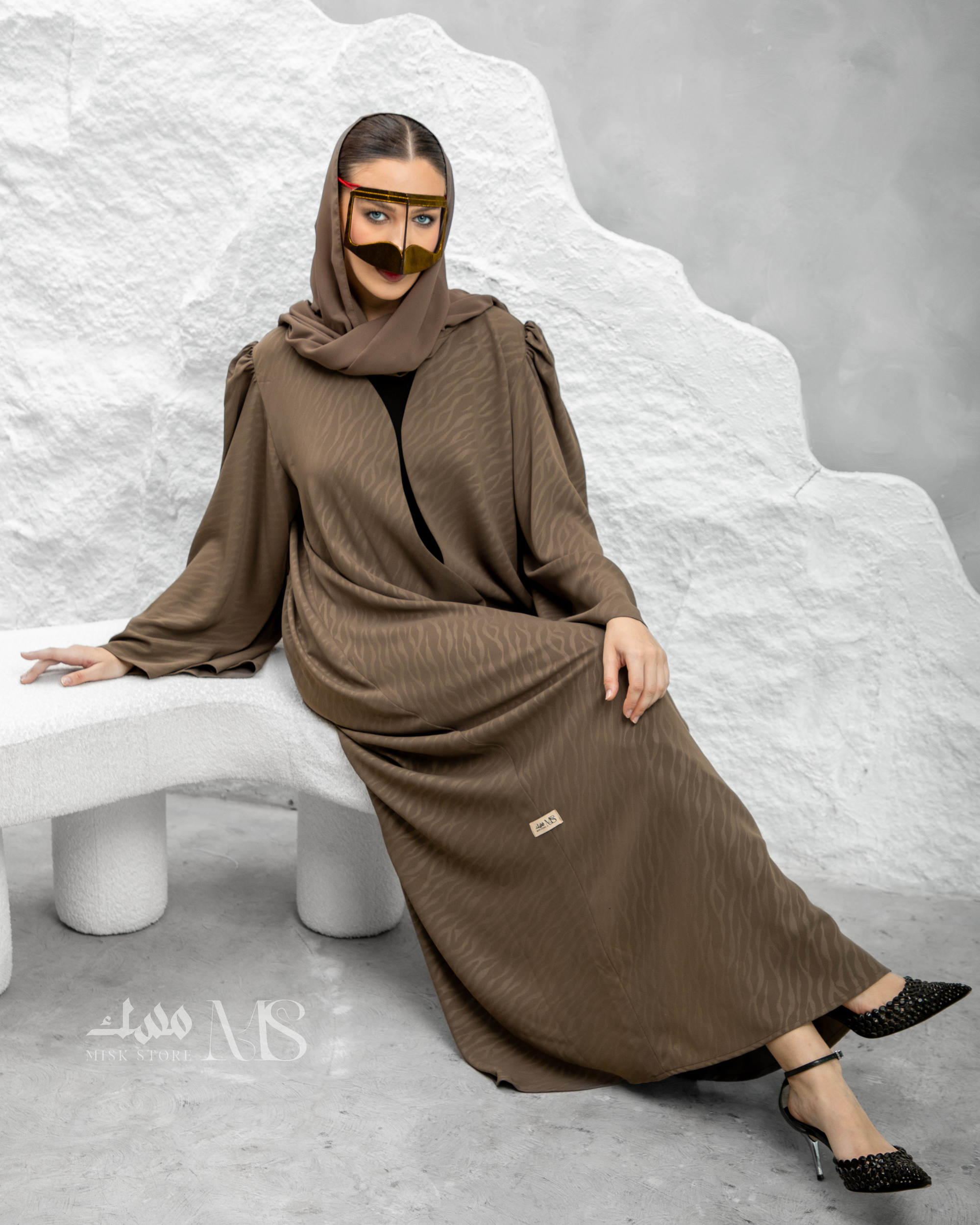 Al Oud Abaya