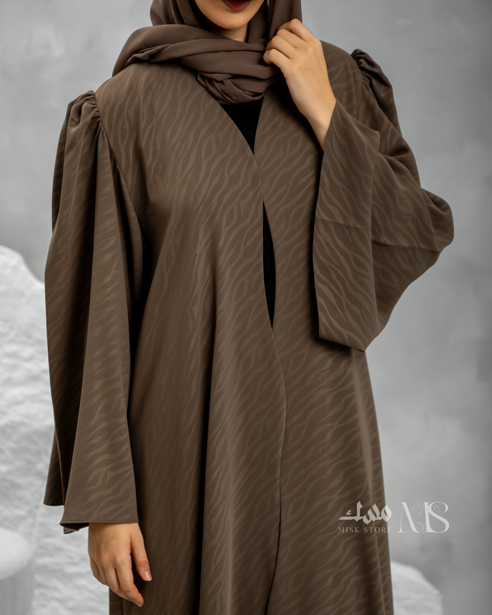 Al Oud Abaya