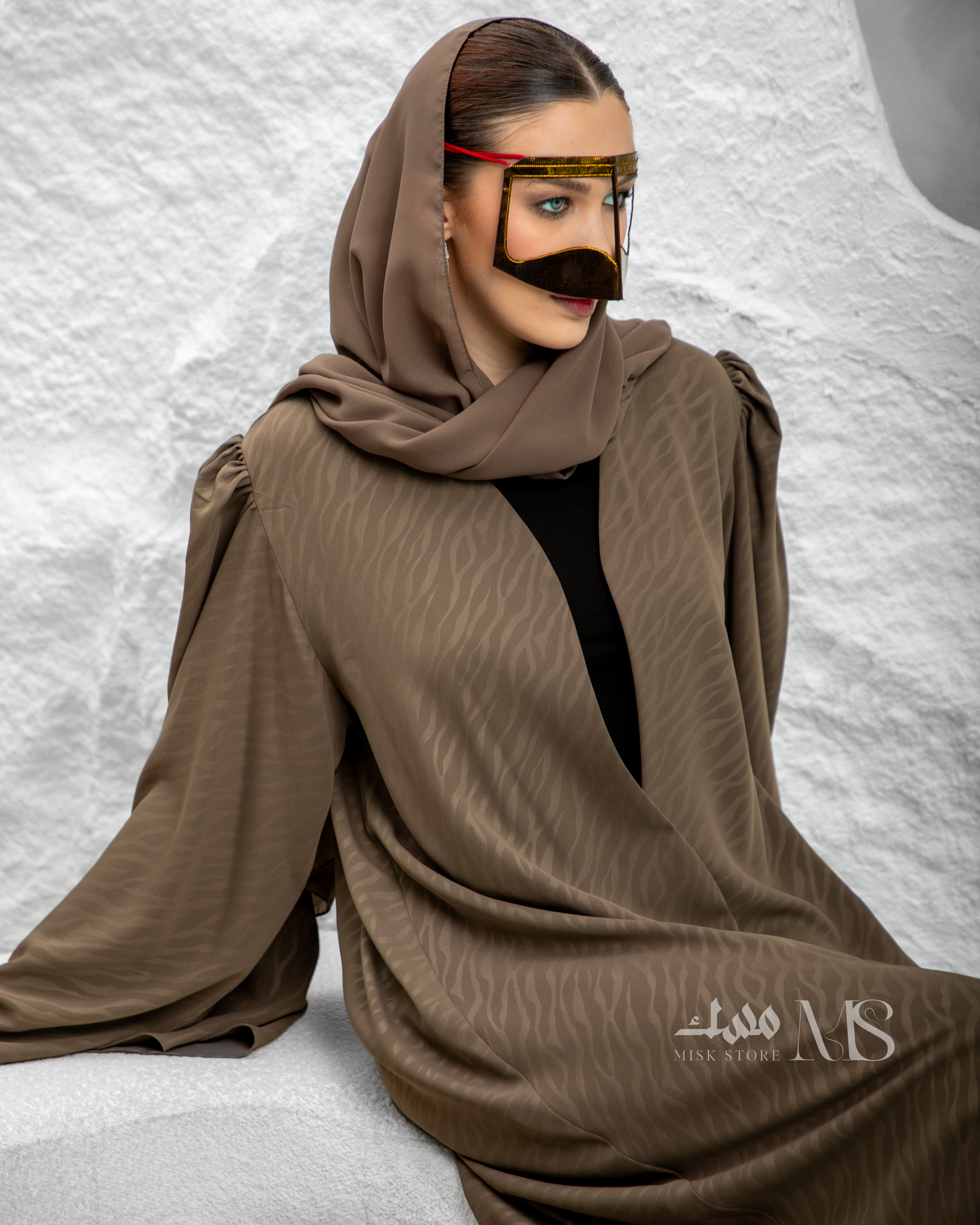 Al Oud Abaya