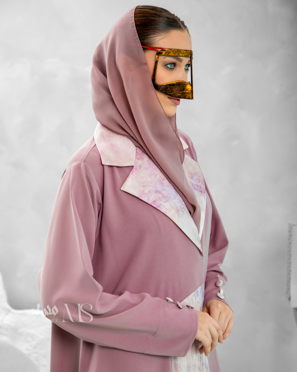 Warad Abaya