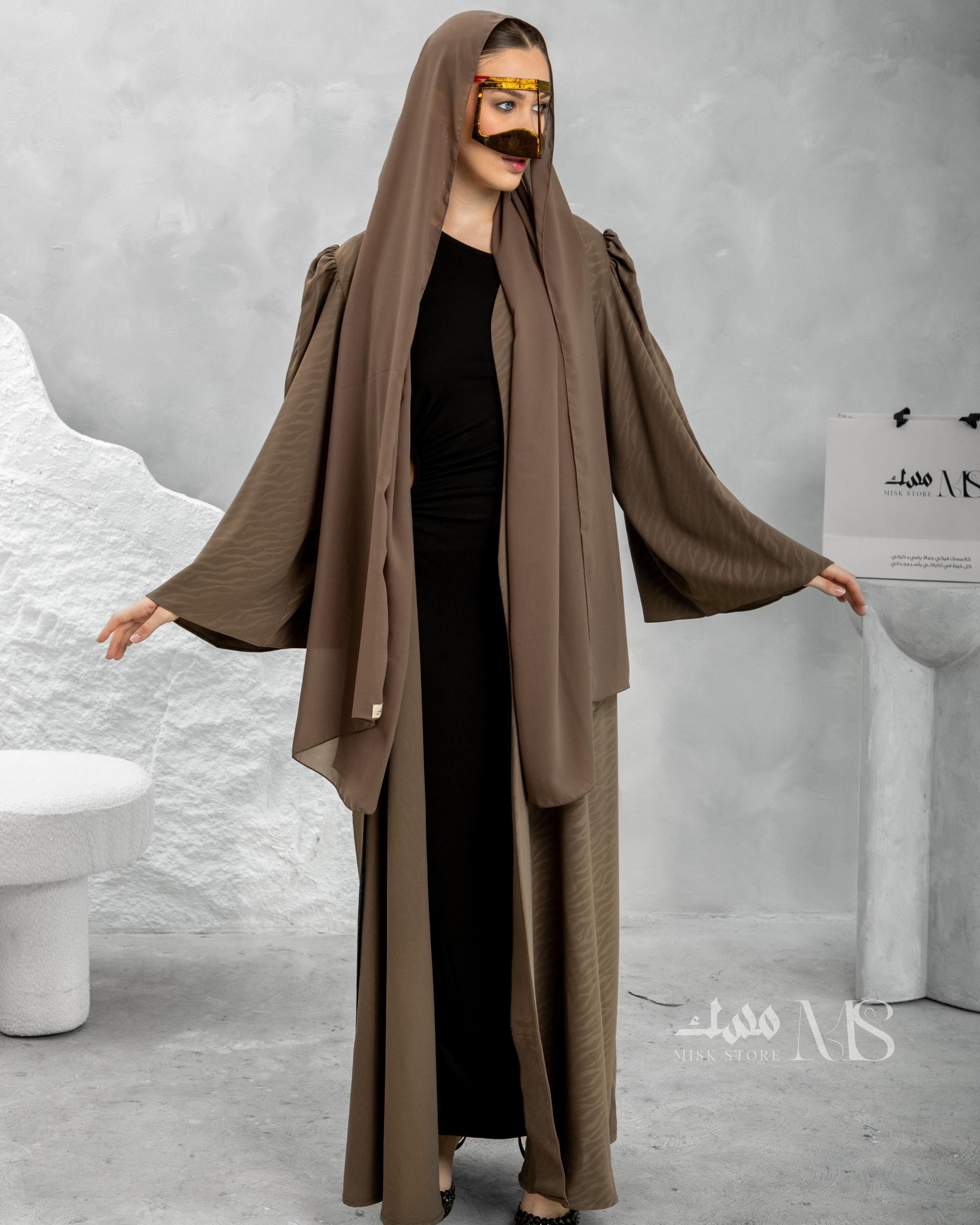 Al Oud Abaya