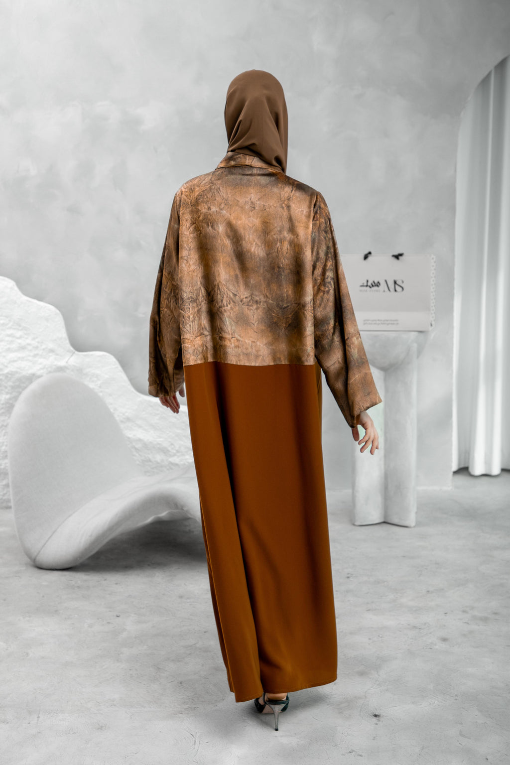 Ghoroub Abaya